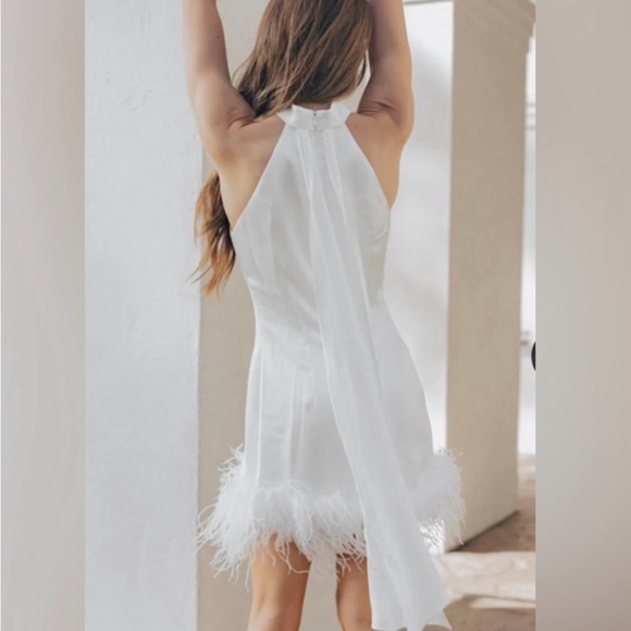 Untamed Petals Dalia Wedding Party Dress with Feathered Bottom - Picture 4 of 9